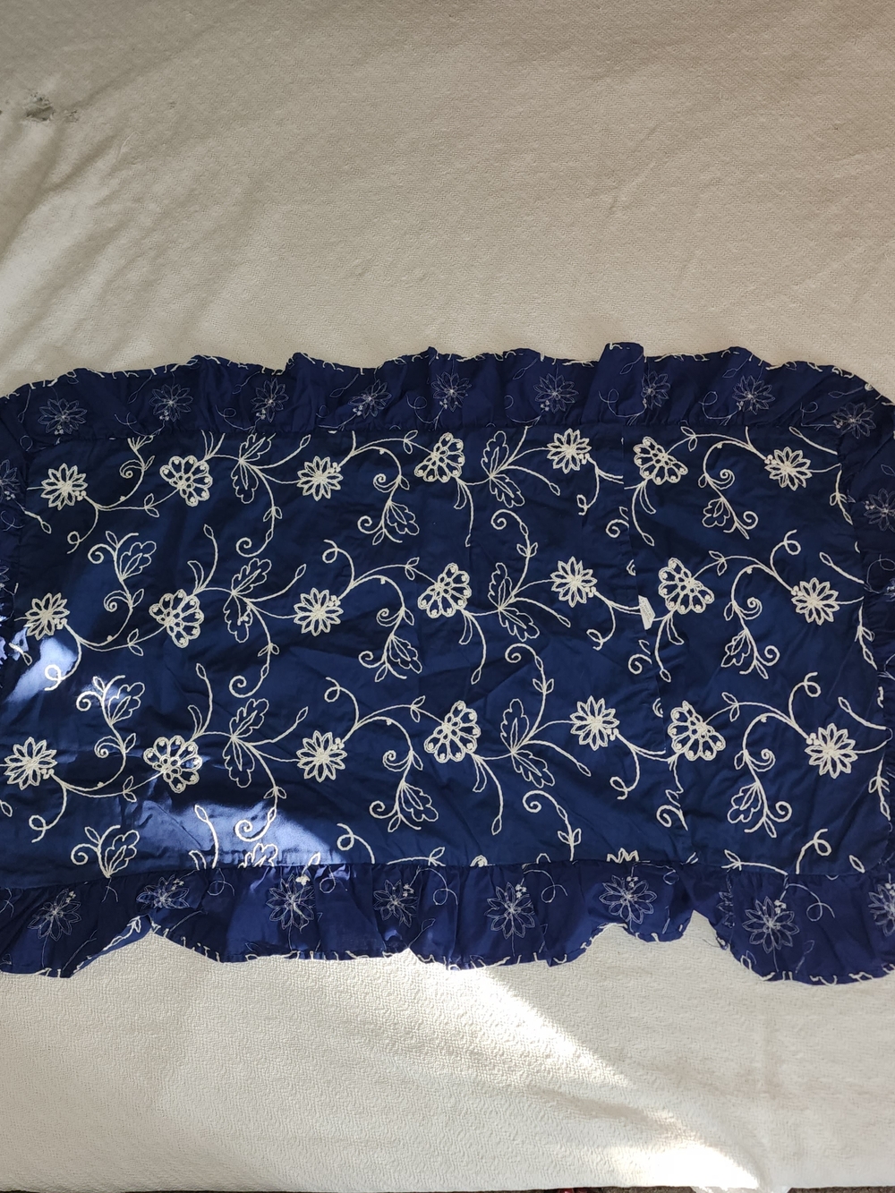 Two Vintage Fieldcrest Mills Blue White Embroidered Floral Bed Sham Standard USA